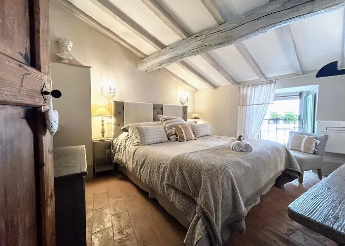 Cortona Shabby Chic House